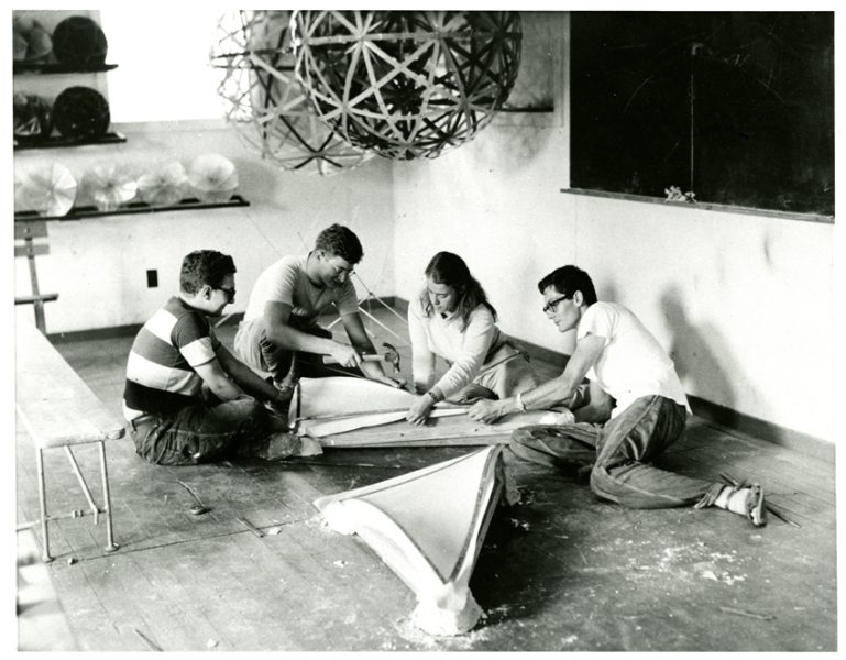 Black Mountain College, Students working on dome